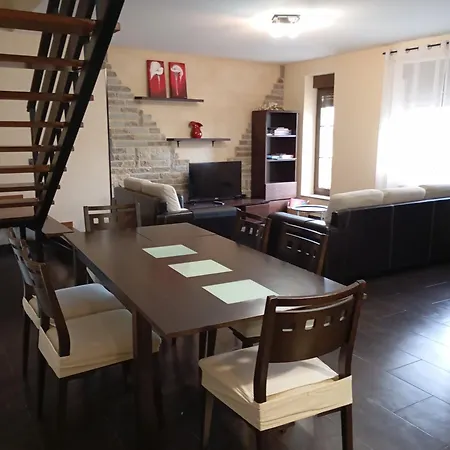 La Sabelona Holiday home Otero de Sanabria
