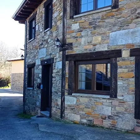 La Sabelona Holiday home Otero de Sanabria